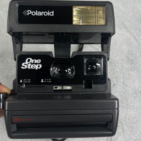 Vintage Polaroid 600 Film One Step Instant Camera - Picture 1 of 9